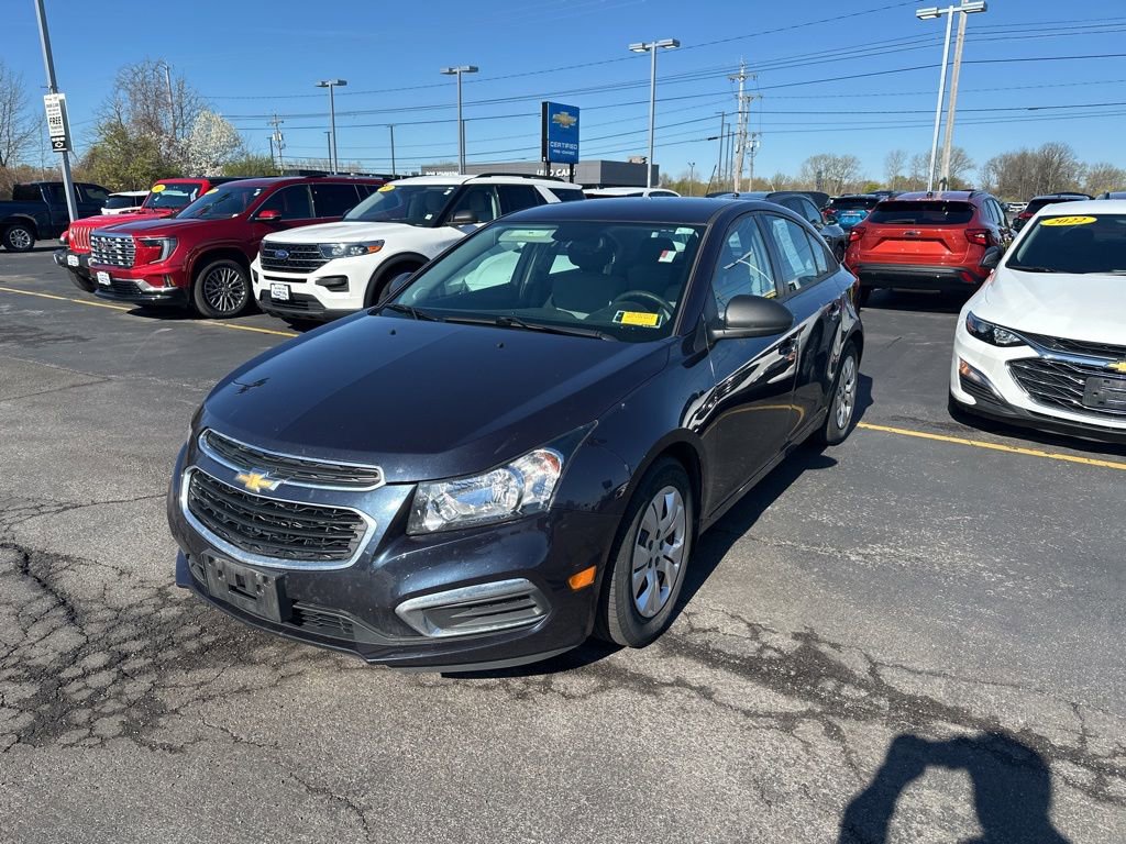 Used 2015 Chevrolet Cruze LS FWD image 5