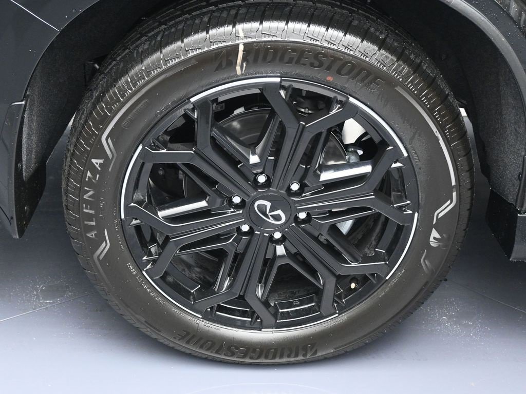 New 2026 INFINITI QX80 4WD image 5