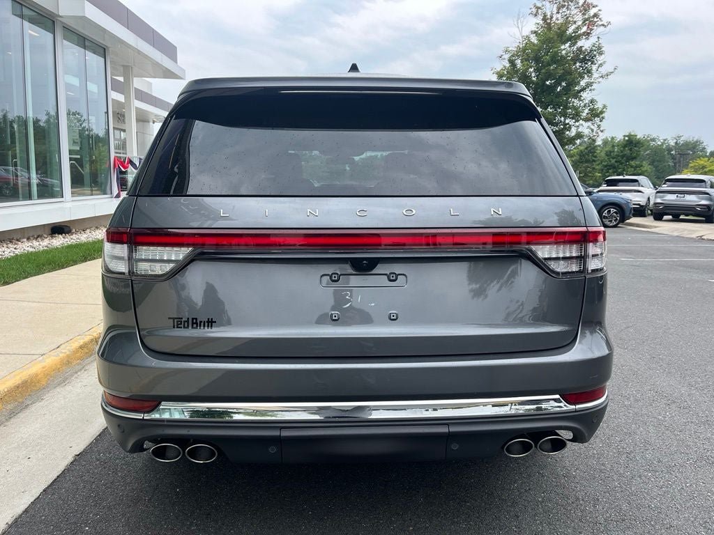 Certified 2025 Lincoln Aviator AWD image 2