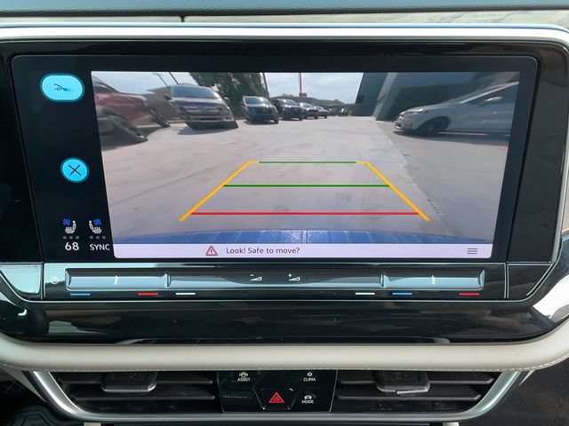 Used 2025 Volkswagen Atlas SE FWD image 22