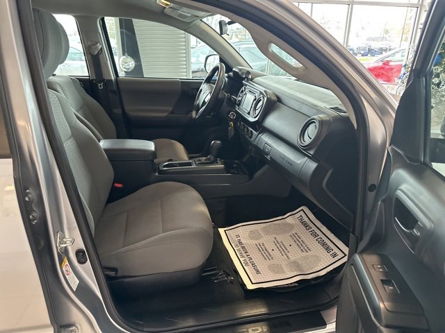 Used 2017 Toyota Tacoma SR image 16