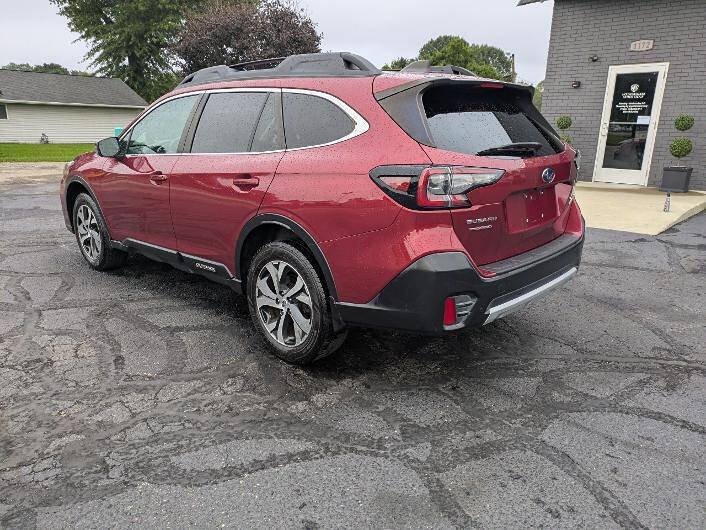 Used 2020 Subaru Outback Limited w/ Popular Package #2 AWD/4WD image 3