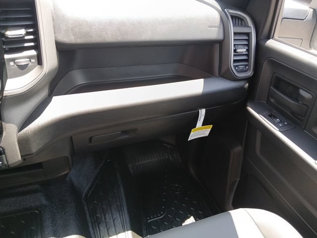 New 2026 RAM 3500 Tradesman AWD/4WD image 31