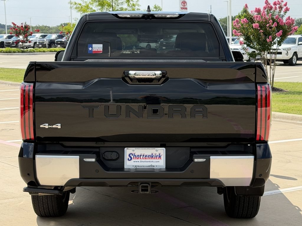 Used 2024 Toyota Tundra Limited AWD/4WD image 5