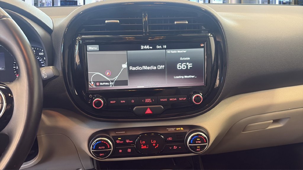 Used 2020 Kia Soul EX FWD image 13