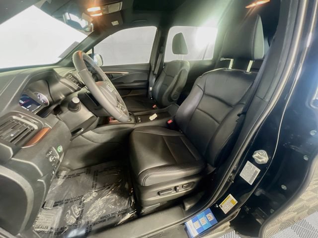 Used 2023 Honda Passport EX-L image 10