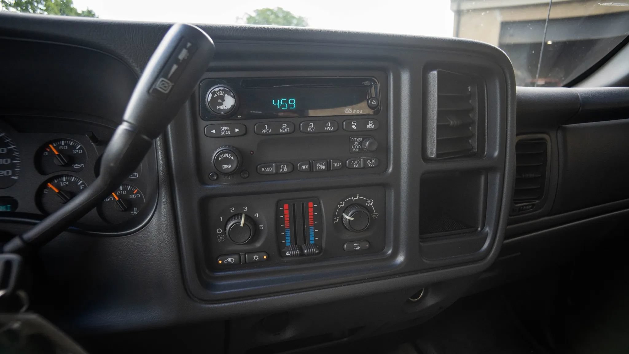 Used 2003 Chevrolet Silverado 2500 LS RWD image 21