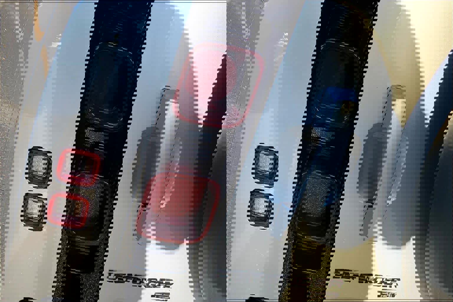 Certified 2023 Land Rover Defender 130 X-Dynamic SE image 53