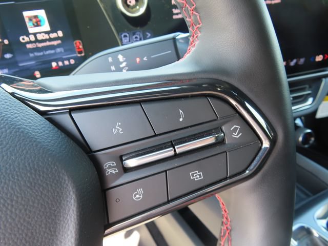 Certified 2025 Chevrolet Equinox EV RS w/ Convenience Package II AWD/4WD image 16