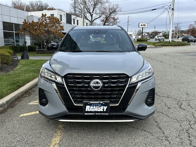 Certified 2023 Nissan Kicks SR w/ SR Premium Package image 3