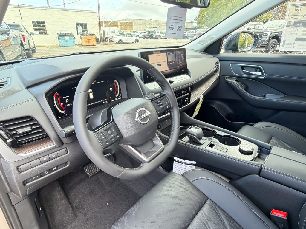 New 2026 Nissan Rogue Platinum AWD/4WD image 18