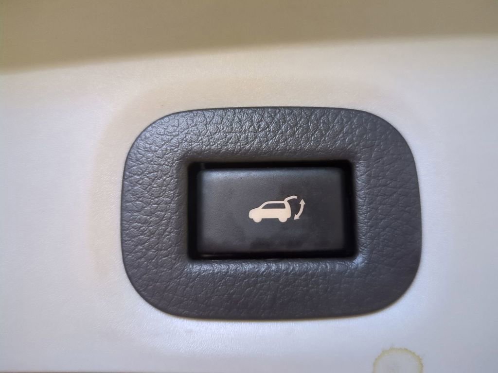 Used 2015 Nissan Rogue SL w/ SL Premium Package image 15