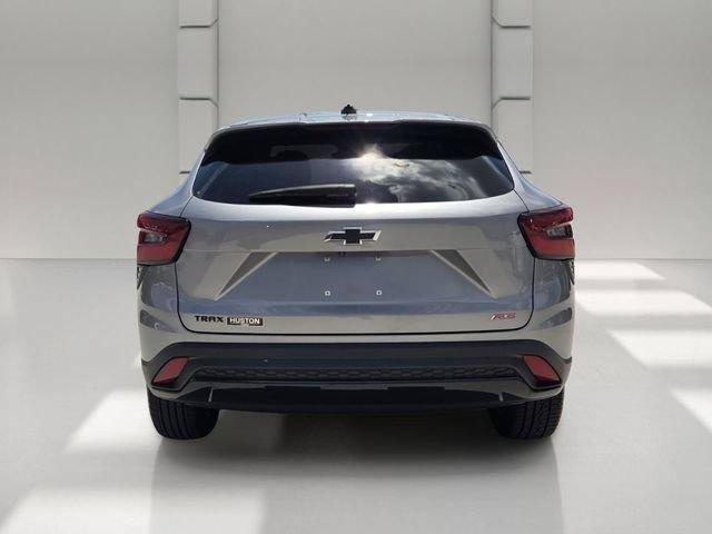 Certified 2024 Chevrolet Trax RS w/ Driver Confidence Package FWD image 4
