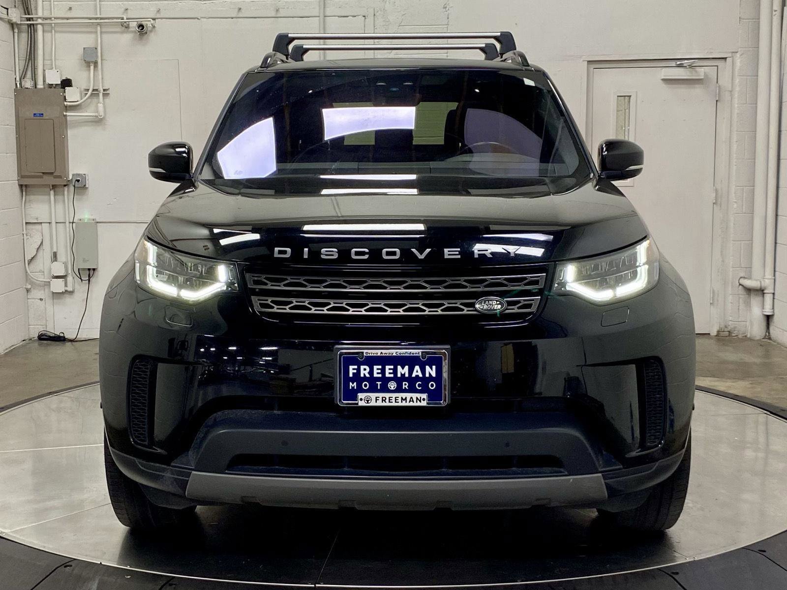 Used 2019 Land Rover Discovery SE AWD/4WD image 3