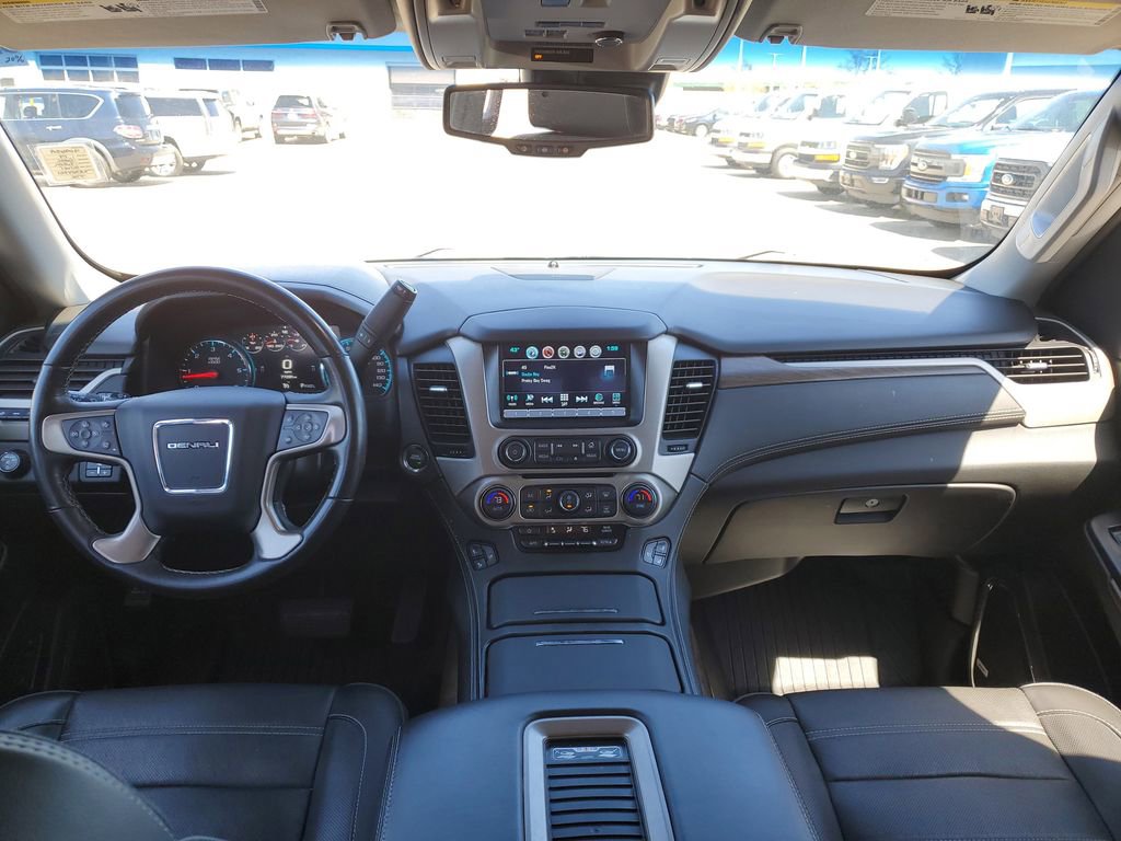 Used 2019 GMC Yukon Denali w/ Open Road Package AWD/4WD image 31