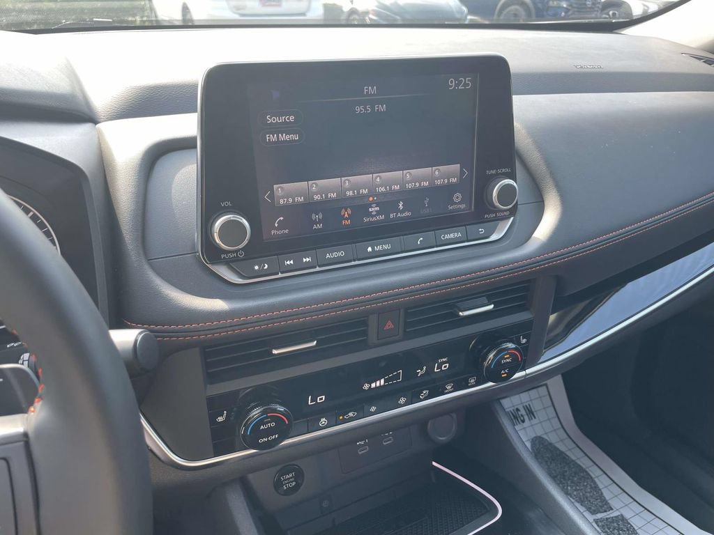 Used 2025 Nissan Rogue SV w/ Rock Creek Premium Package AWD/4WD image 23