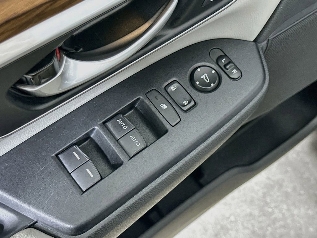 Used 2020 Honda CR-V Touring image 20