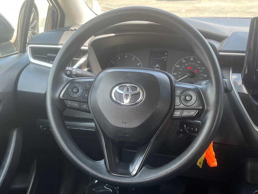 Used 2024 Toyota Corolla LE FWD image 19