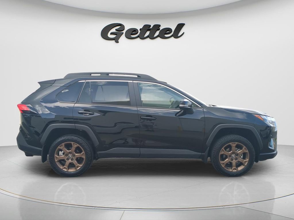 Used 2023 Toyota RAV4 AWD Hybrid image 3
