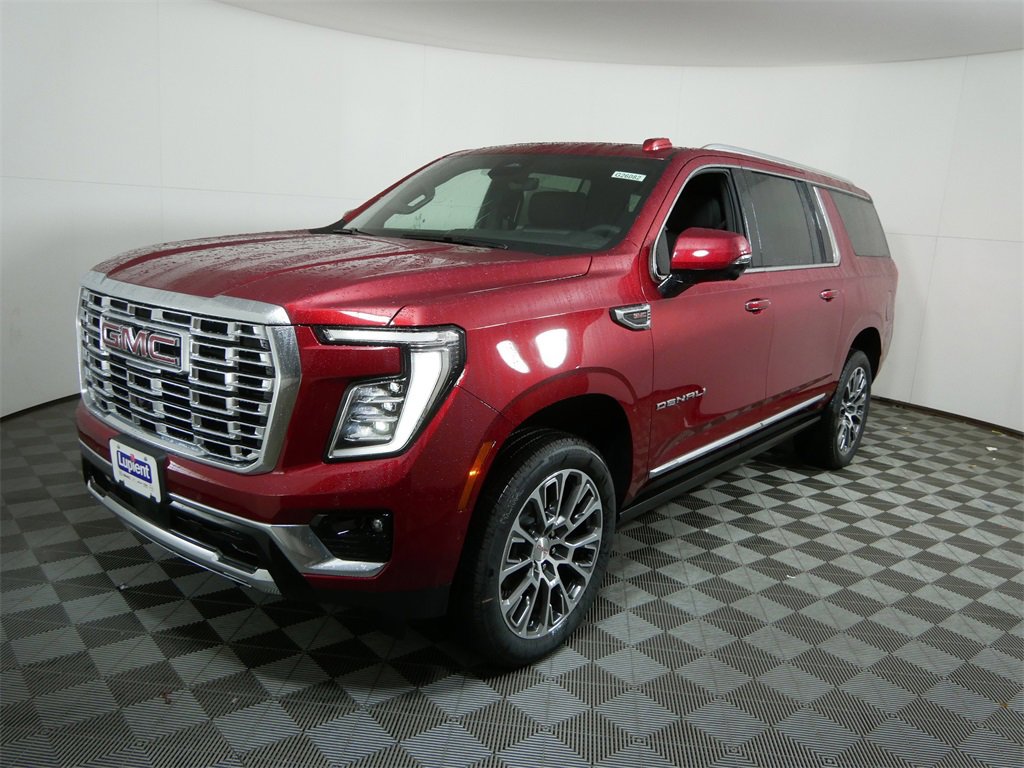 New 2026 GMC Yukon XL Denali w/ Denali Reserve Package image 7