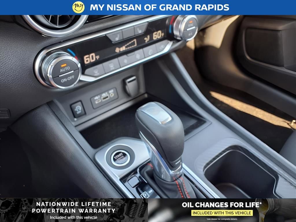 New 2025 Nissan Sentra SR image 25