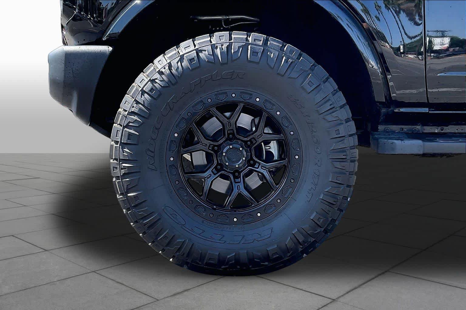 Used 2023 Ford Bronco Outer Banks AWD/4WD image 10