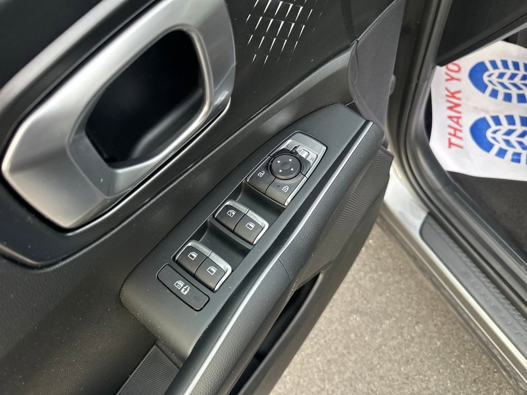 Used 2022 Kia Sorento S image 16