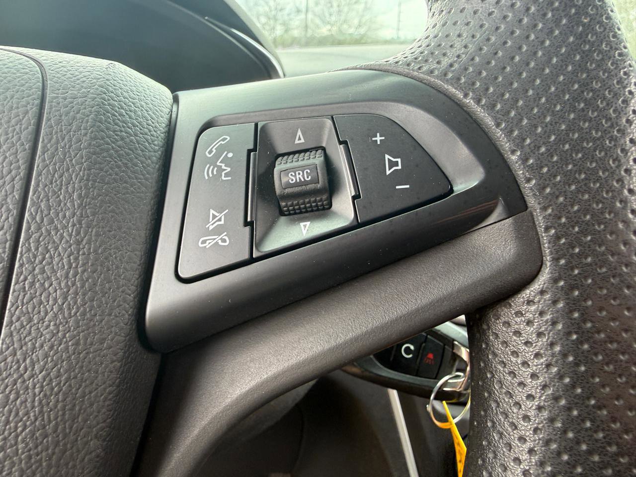 Used 2022 Chevrolet Trax LS w/ Tint and Cruise Package FWD image 12