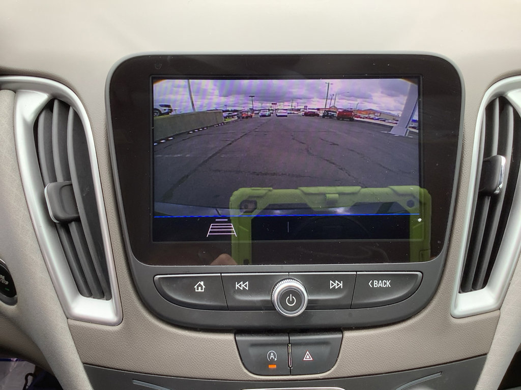 Used 2020 Chevrolet Malibu LS image 16