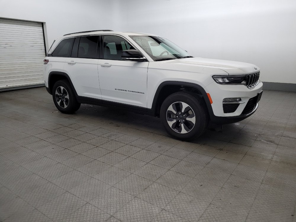 Used 2023 Jeep Grand Cherokee 4WD 4xe image 11