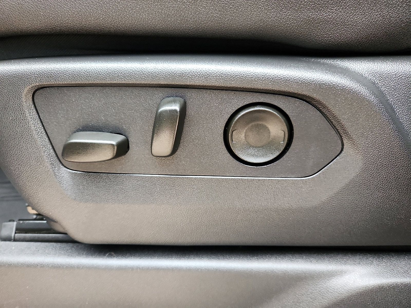 Used 2026 Chevrolet Silverado 1500 ZR2 image 14