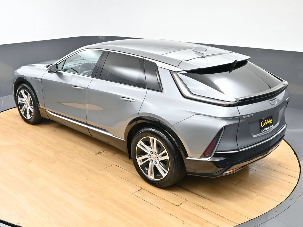 Used 2024 Cadillac Lyriq Tech RWD image 6