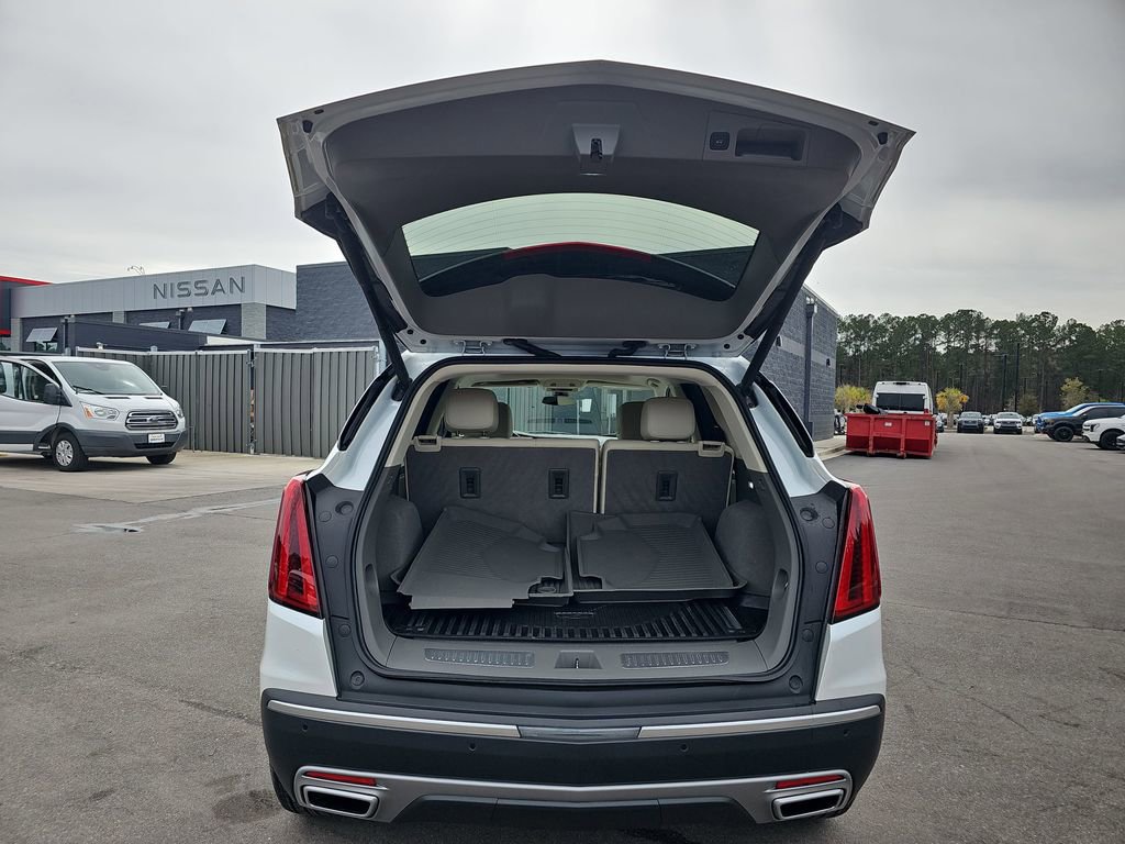 Used 2020 Cadillac XT5 Premium Luxury w/ LPO, Floor Liner Package image 16