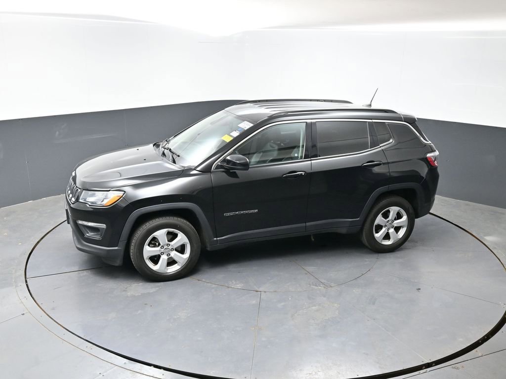 Used 2020 Jeep Compass Latitude AWD/4WD image 17
