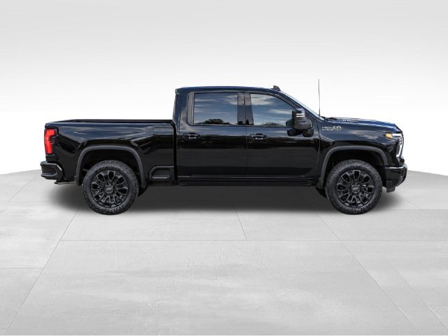 New 2026 Chevrolet Silverado 2500 High Country w/ High Country Premium Package AWD/4WD image 3
