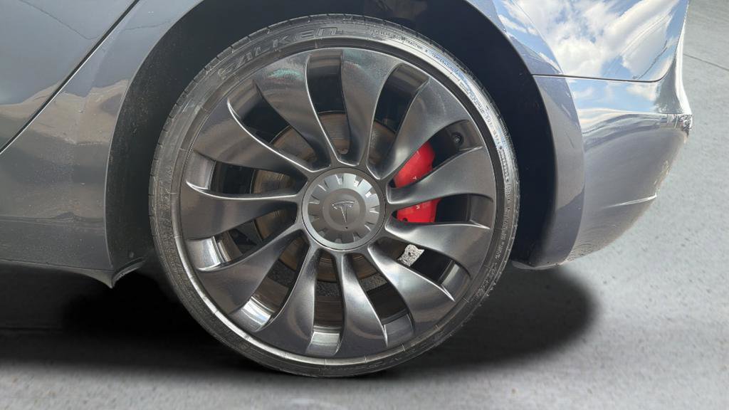 Used 2023 Tesla Model 3 Performance image 15