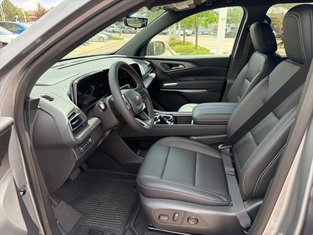 New 2026 Chevrolet Traverse LT w/ Driver Confidence Package AWD/4WD image 7
