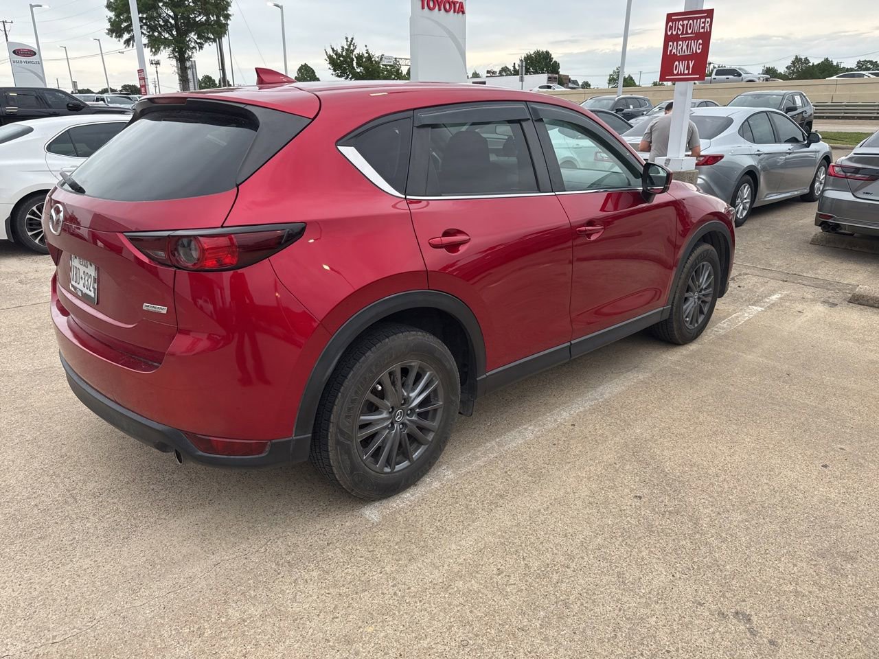 Used 2019 MAZDA CX-5 Touring FWD image 2