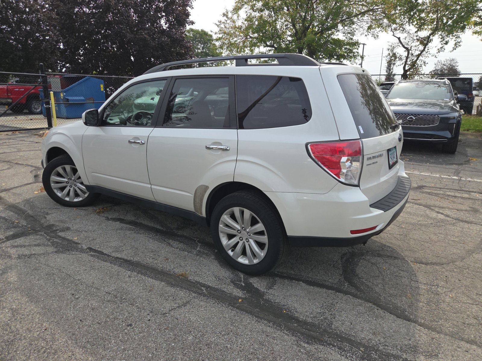 Used 2011 Subaru Forester 2.5X Premium w/ All-Weather Pkg AWD/4WD image 11
