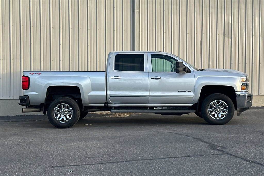 Used 2017 Chevrolet Silverado 2500 LTZ image 4