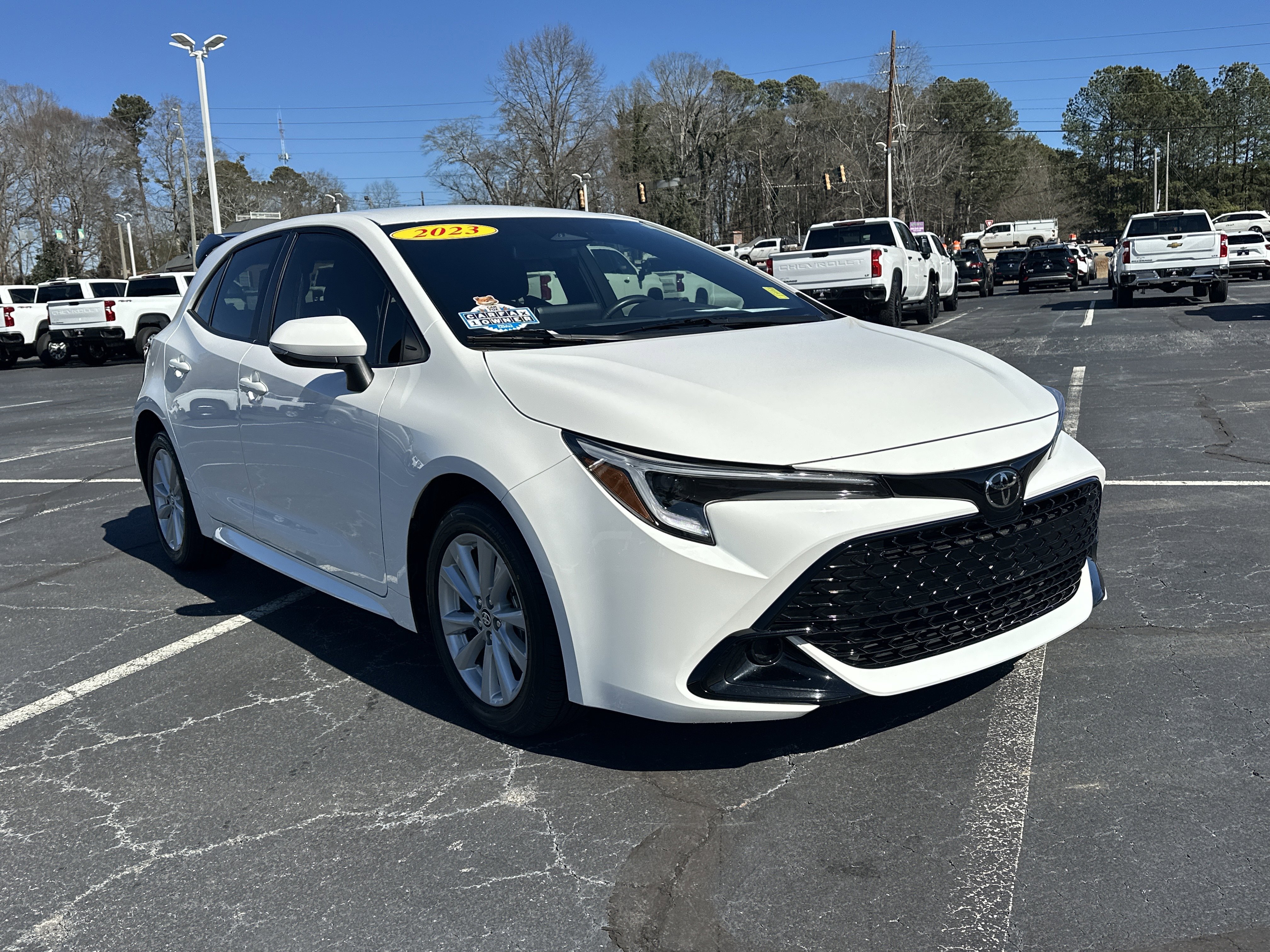 Used 2023 Toyota Corolla SE image 2