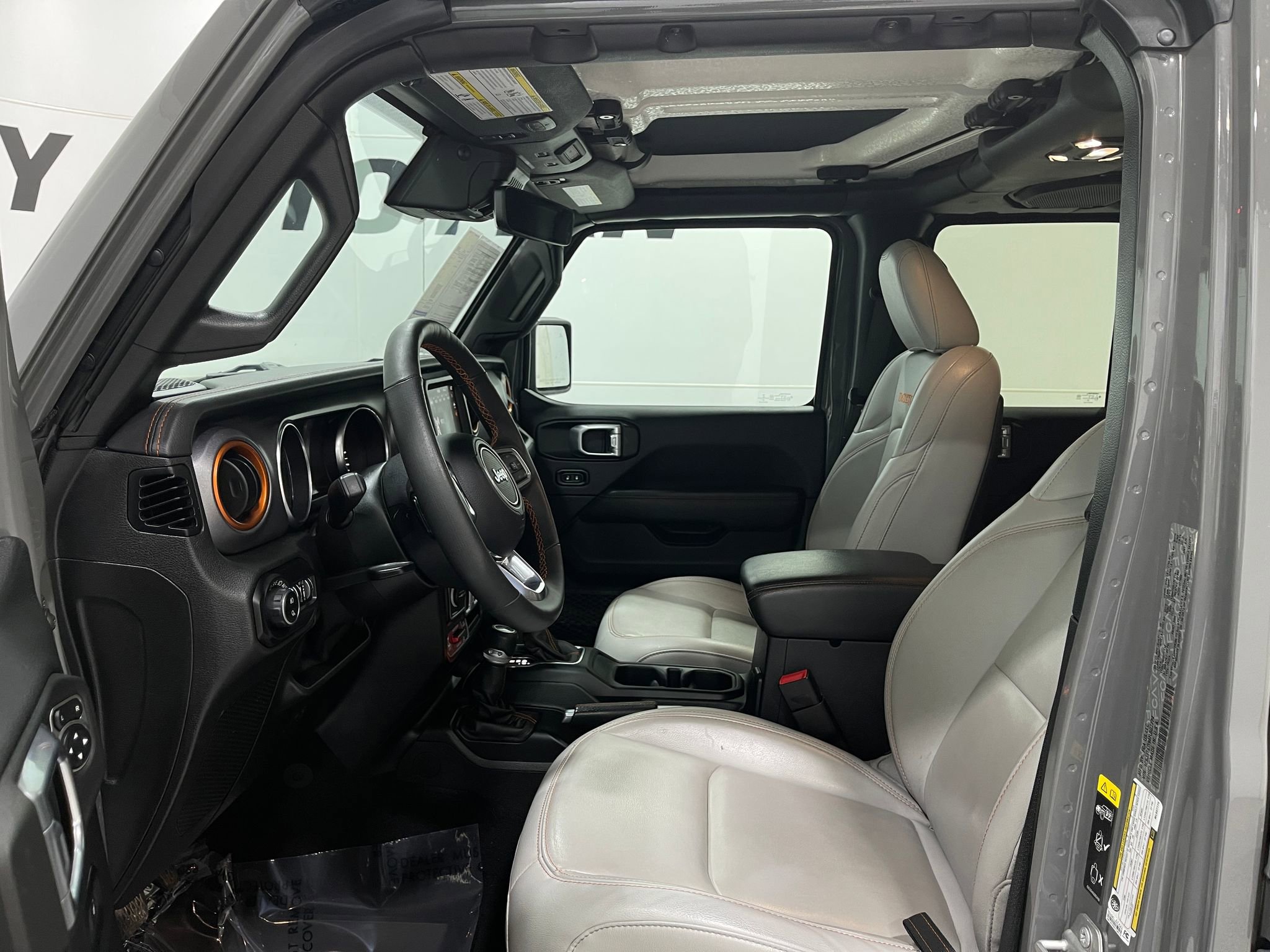 Used 2021 Jeep Gladiator Mojave image 13