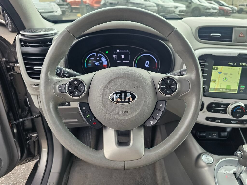 Used 2016 Kia Soul EV + w/ Paint Protection Film Package FWD image 11