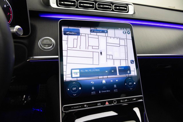 Used 2022 Mercedes-Benz S 500 4MATIC w/ AMG Line Package image 36