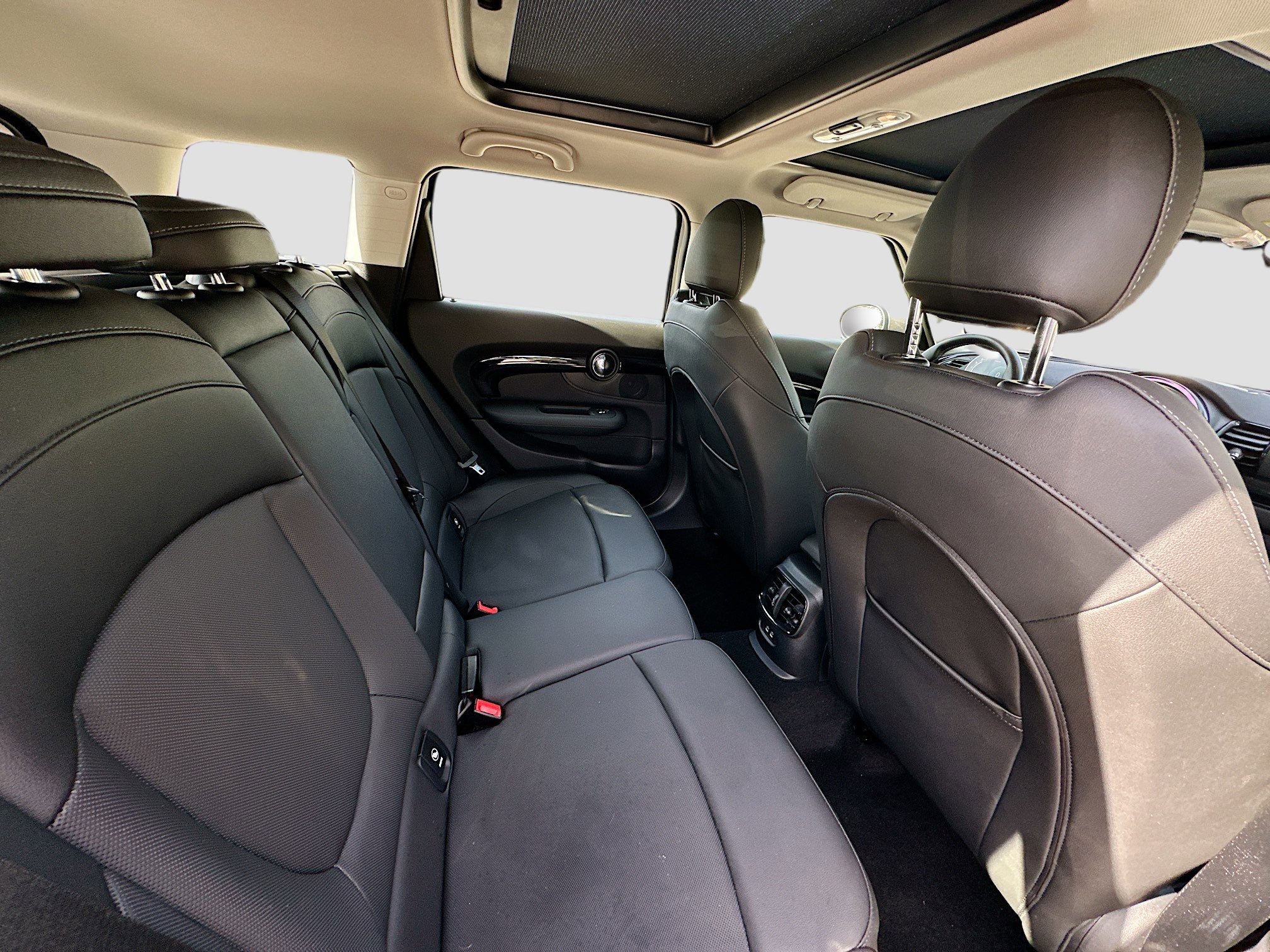 Used 2024 MINI Cooper Clubman S image 31