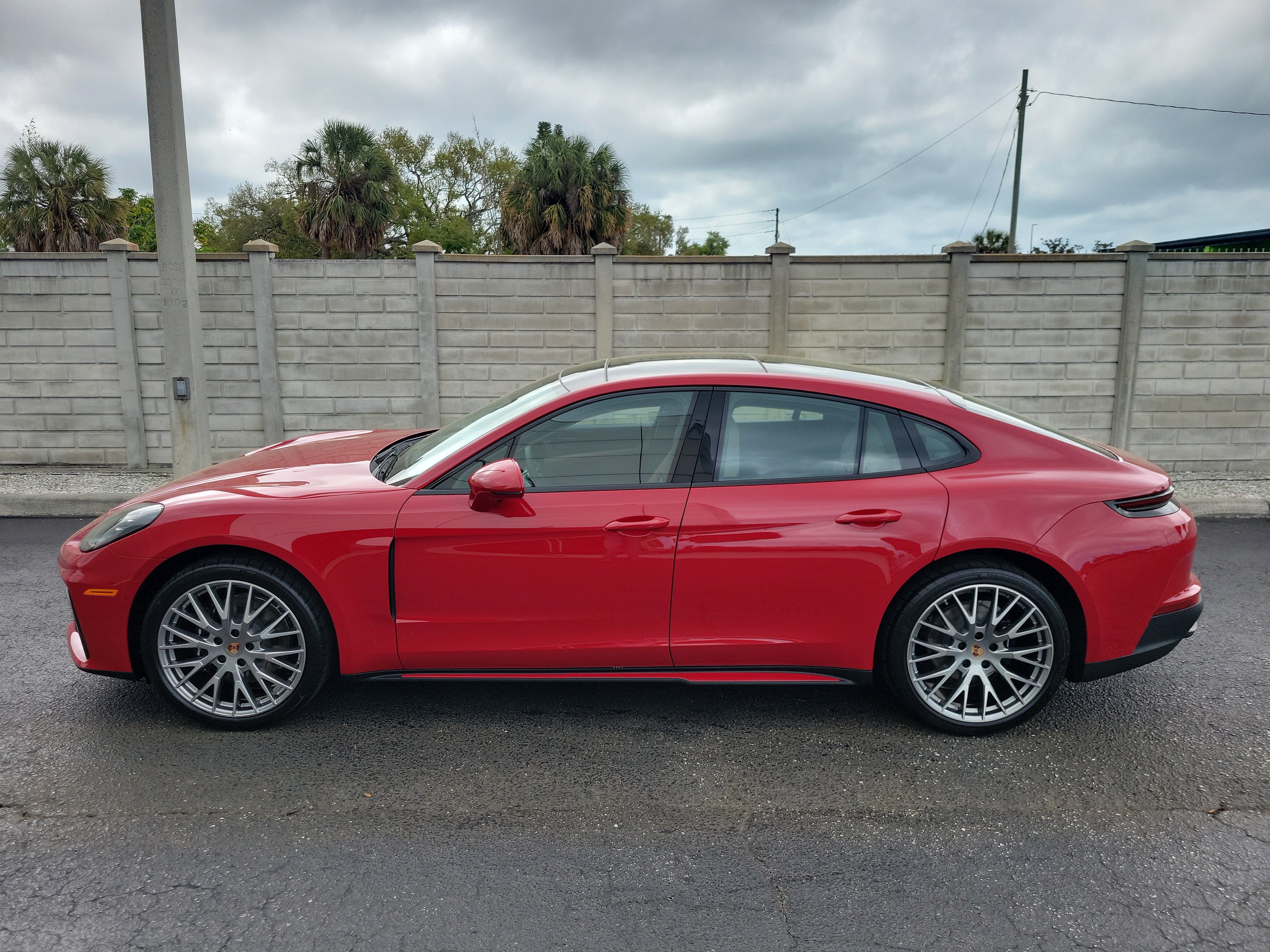 New 2026 Porsche Panamera RWD image 2