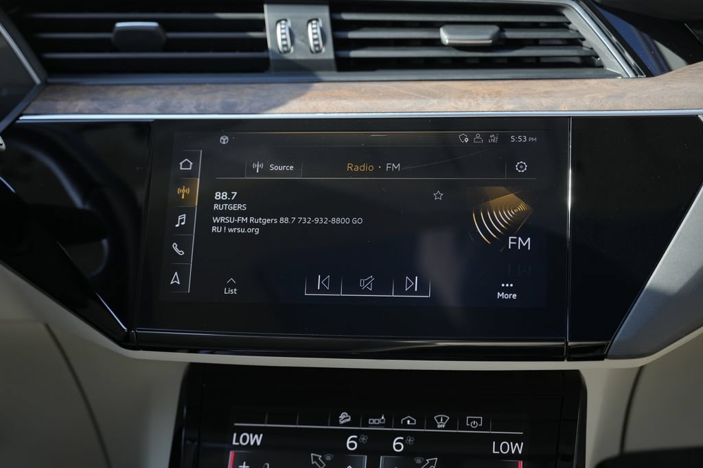 Used 2019 Audi e-tron Prestige AWD/4WD image 49