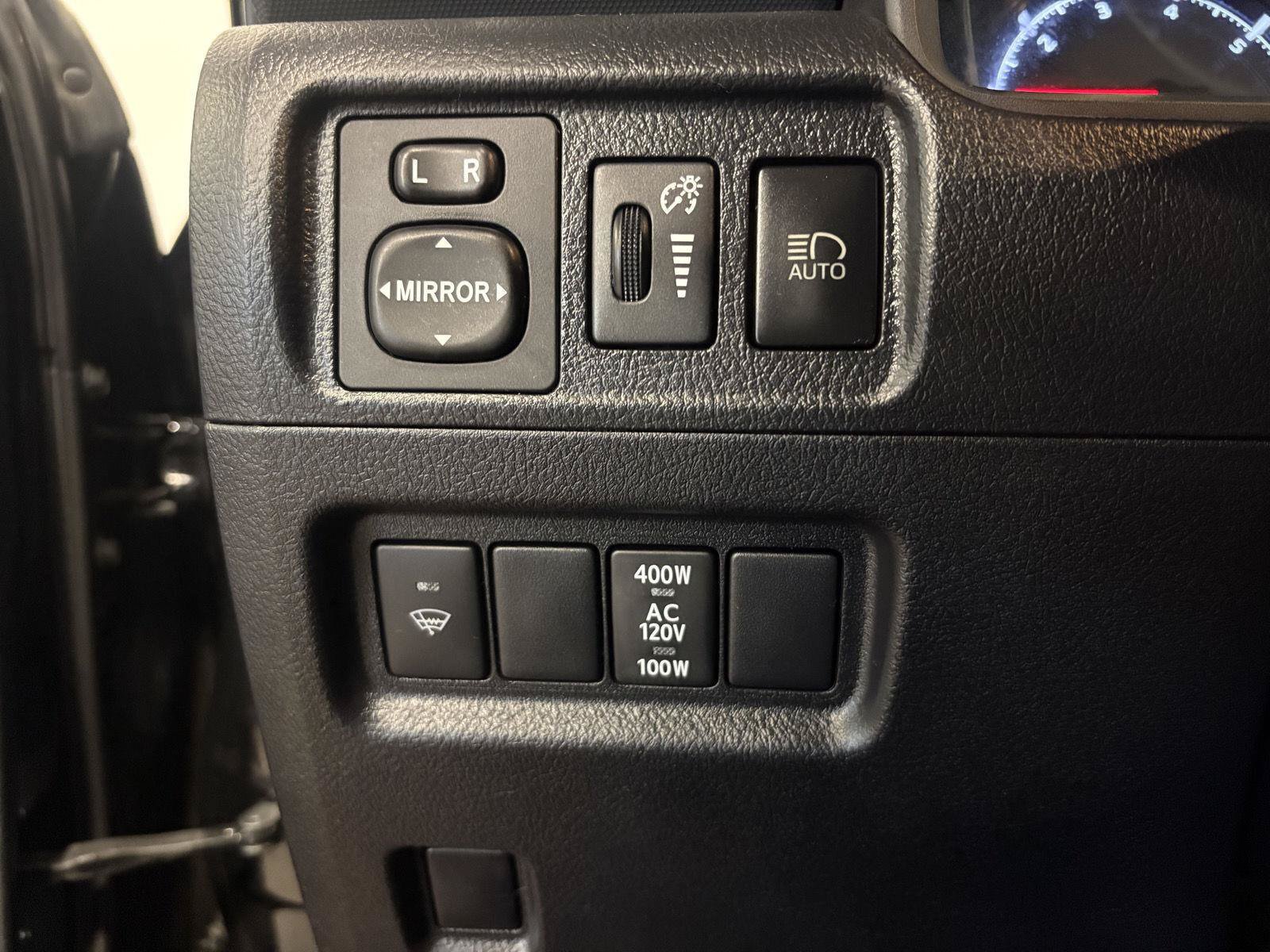 Used 2021 Toyota 4Runner SR5 Premium w/ Moonroof Package AWD/4WD image 20