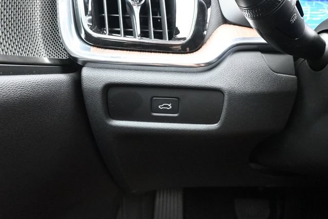 New 2026 Volvo V60 B5 Cross Country Plus w/ Climate Package AWD/4WD image 27