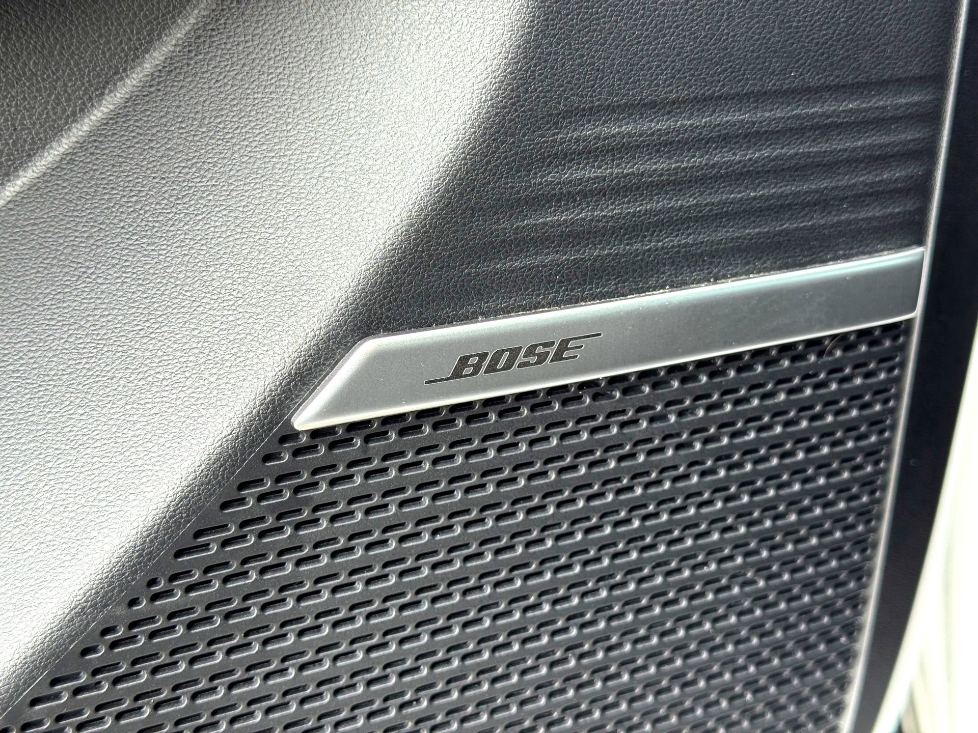 Used 2025 Hyundai Santa Fe Limited image 18